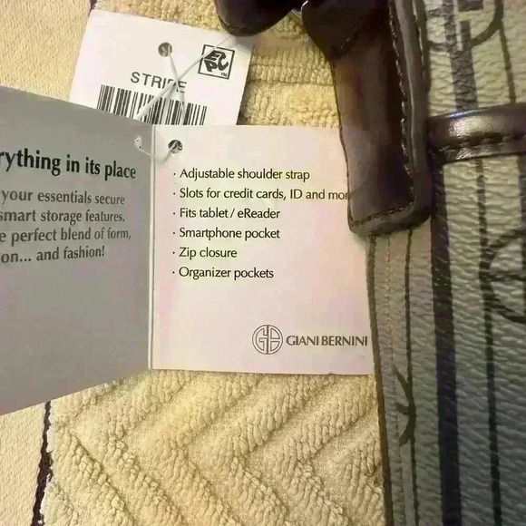 Giani Bernini Crossbody Handbag. NWT. Khaki Brown with Strips.  Adjustable Stap - Picture 15 of 15